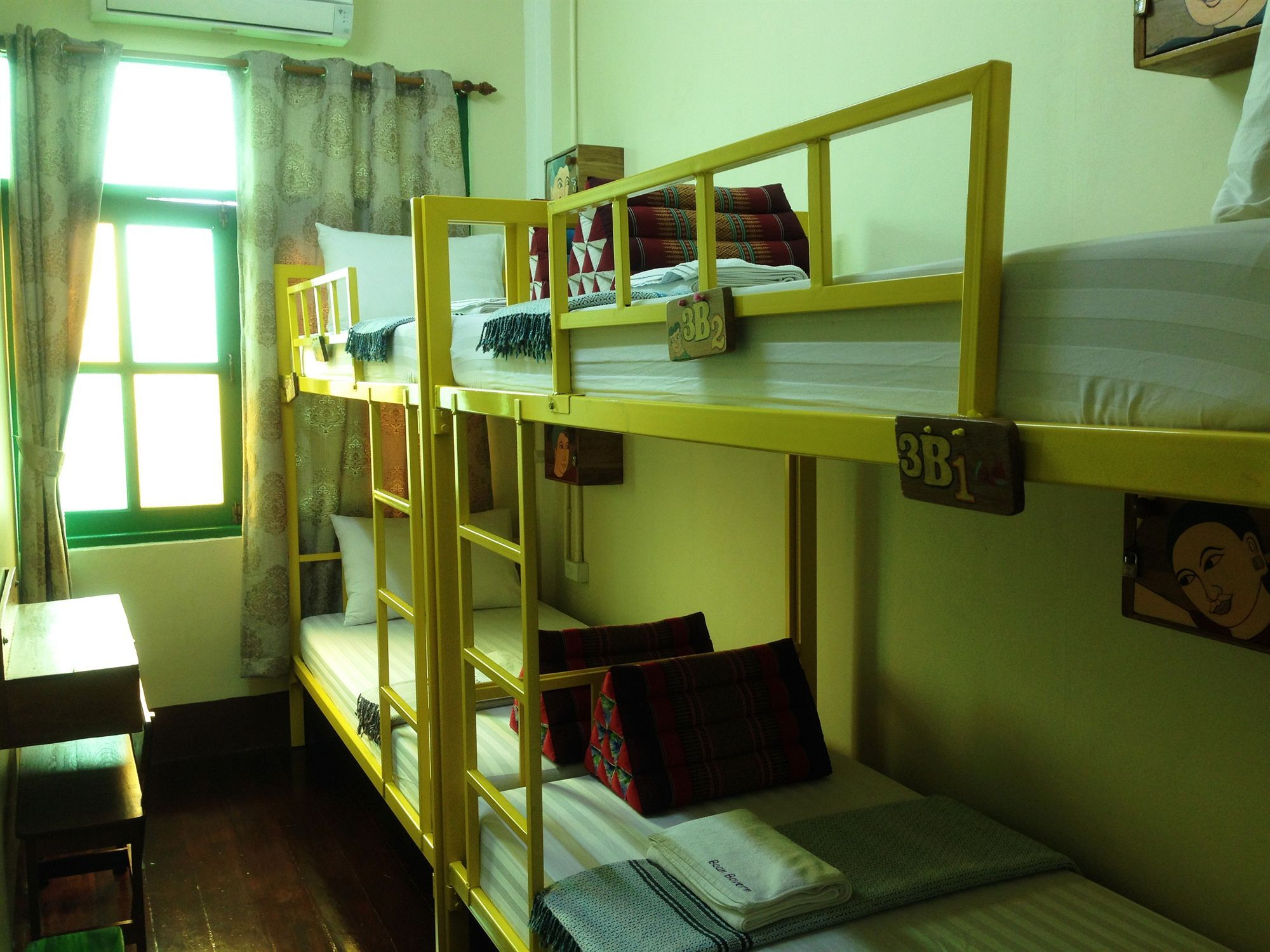 Baan Bovorn Hostel Bangkok Exterior photo